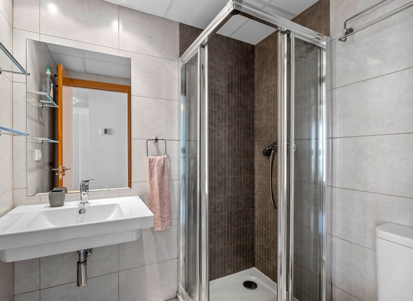 Reventa - Townhouse / Duplex - Ciudad Quesada