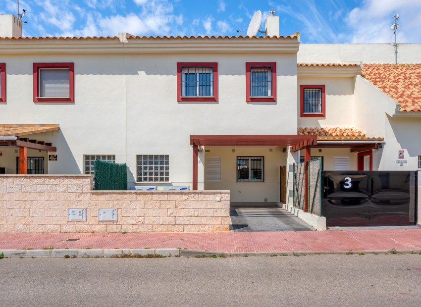 Reventa - Townhouse / Duplex - Ciudad Quesada