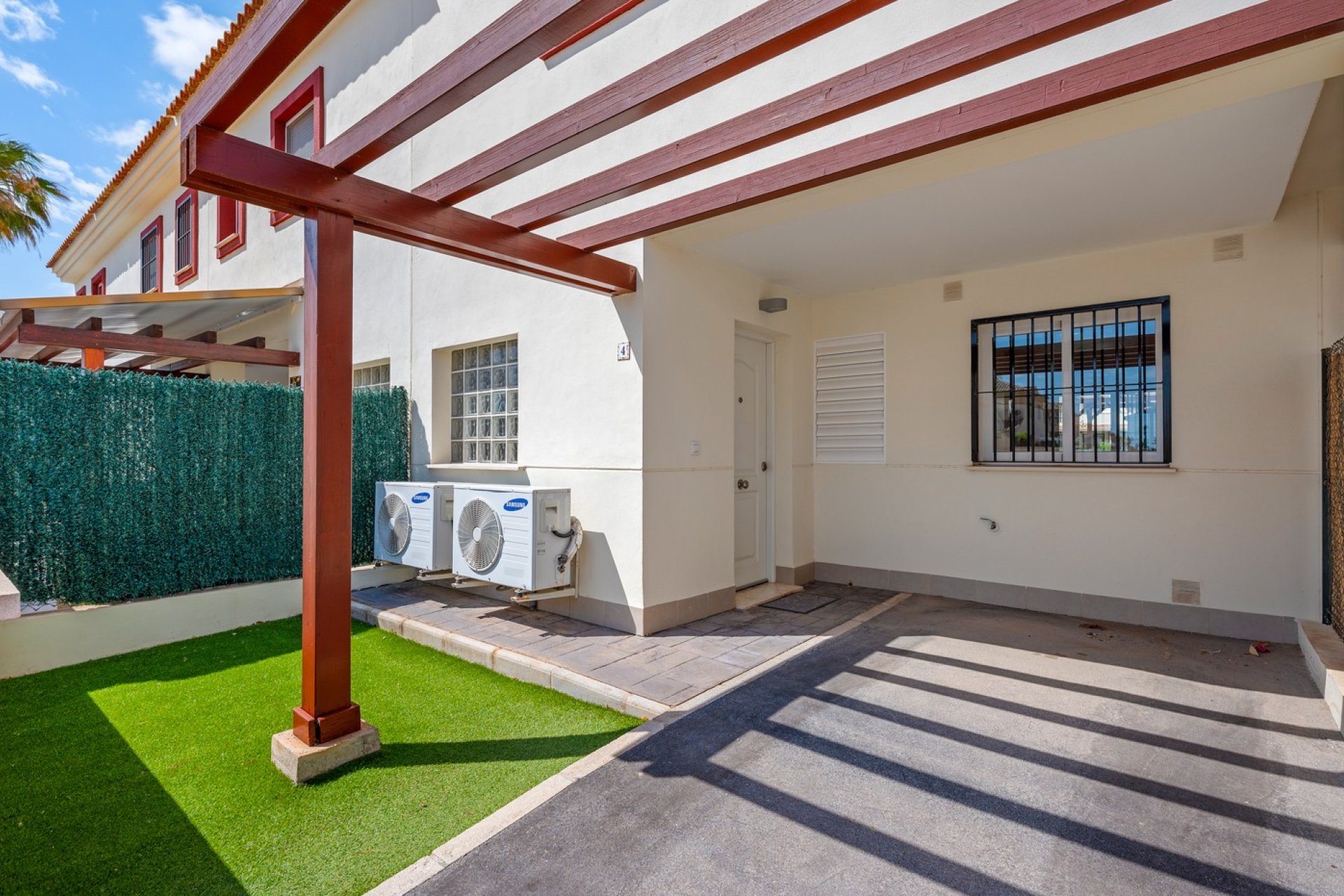 Reventa - Townhouse / Duplex - Ciudad Quesada
