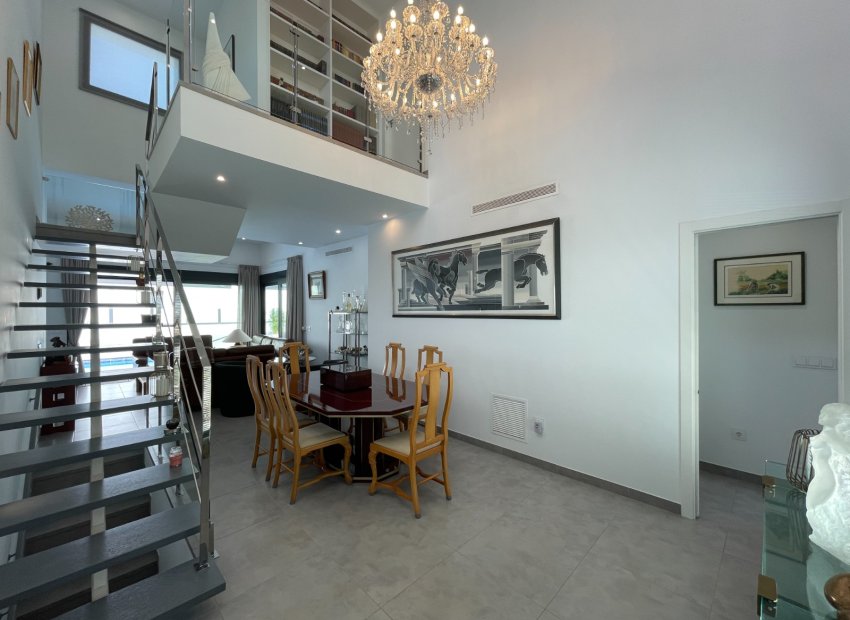 Reventa - Townhouse / Duplex - Dolores - Alicante