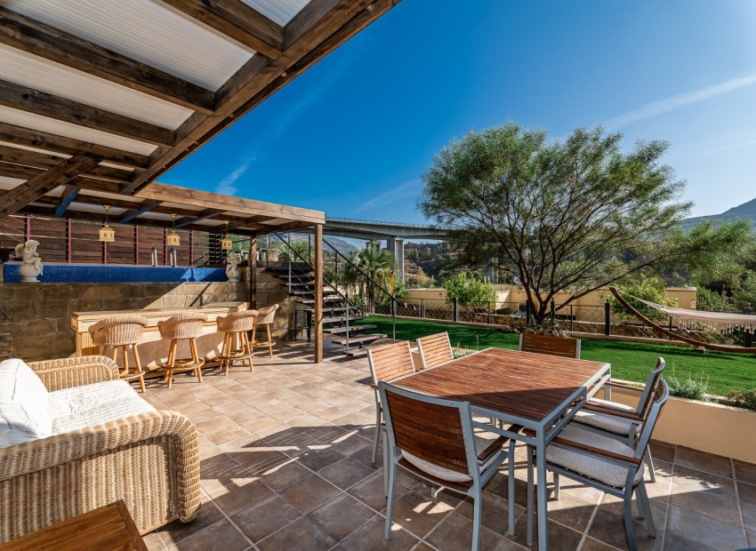 Reventa - Townhouse / Duplex - Estepoa - Selwo