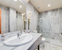 Reventa - Townhouse / Duplex - Estepoa - Selwo