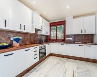 Reventa - Townhouse / Duplex - Estepoa - Selwo