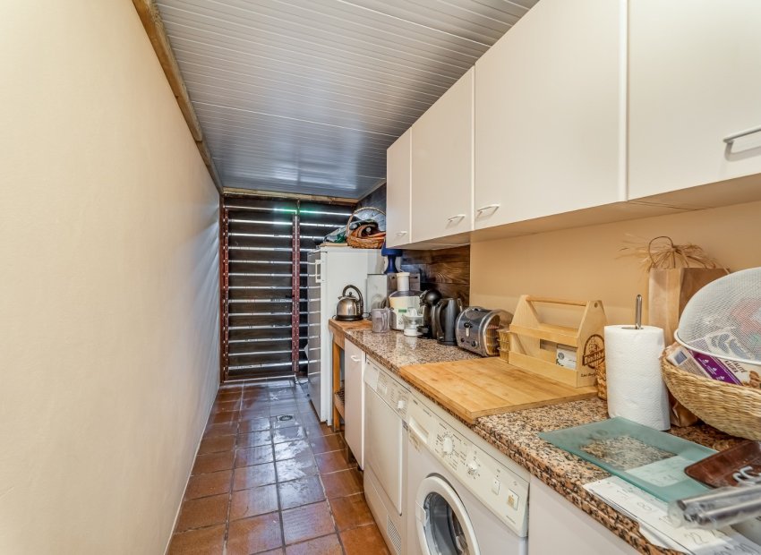 Reventa - Townhouse / Duplex - Estepoa - Selwo