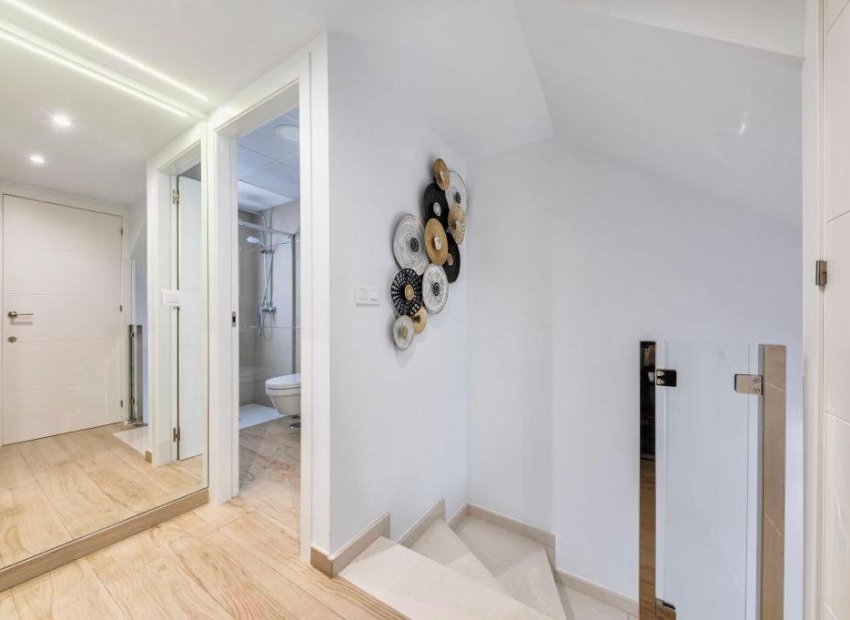 Reventa - Townhouse / Duplex - Finestrat - Urbanización