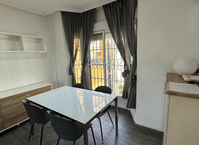 Reventa - Townhouse / Duplex - Guardamar del Segura - El Raso