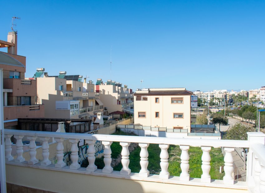 Reventa - Townhouse / Duplex - Guardamar del Segura - Urbanizaciones