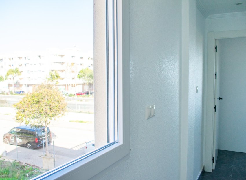 Reventa - Townhouse / Duplex - Guardamar del Segura - Urbanizaciones