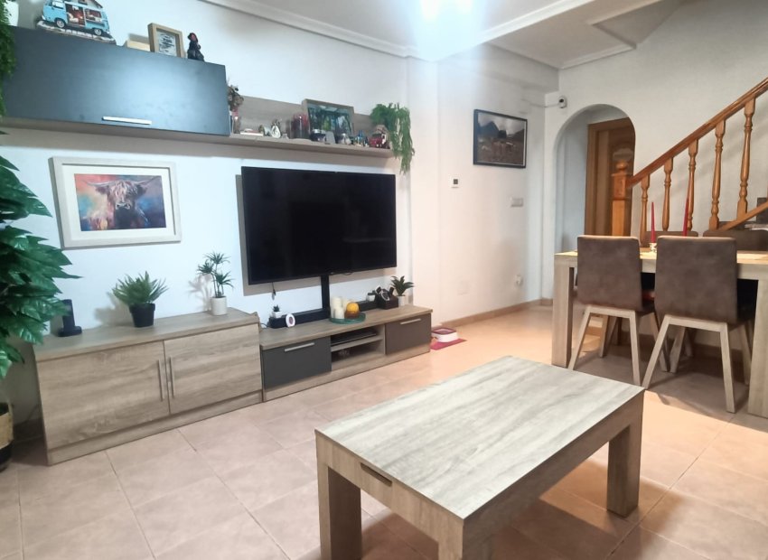 Reventa - Townhouse / Duplex - Guardamar del Segura - Urbanizaciones