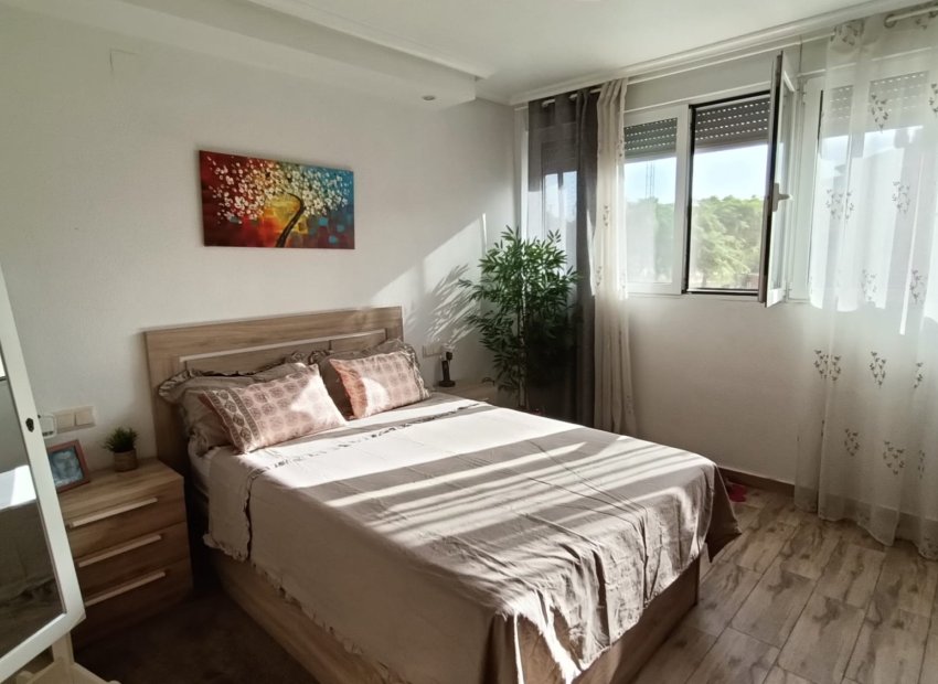 Reventa - Townhouse / Duplex - Guardamar del Segura - Urbanizaciones