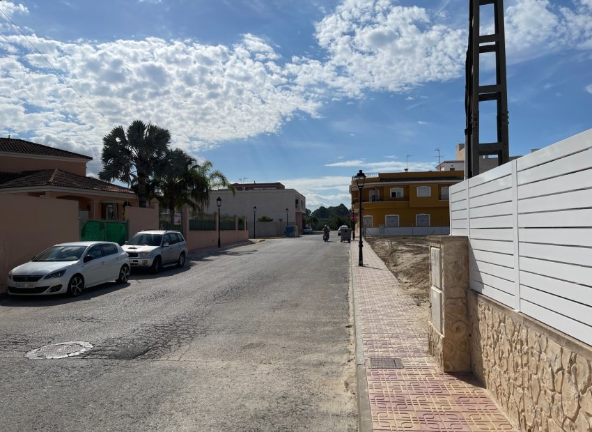 Reventa - Townhouse / Duplex - Jacarilla - Comunidad Valenciana