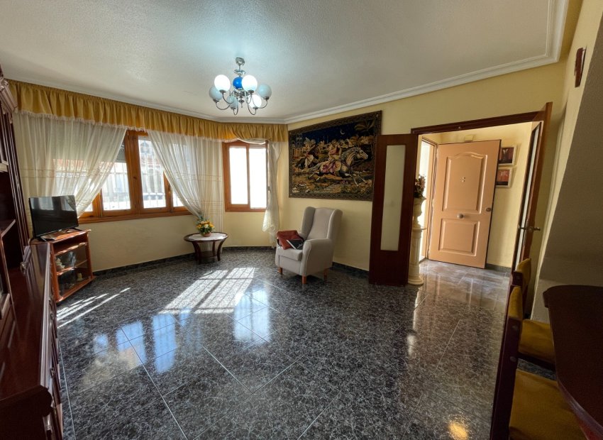 Reventa - Townhouse / Duplex - Jacarilla - Comunidad Valenciana