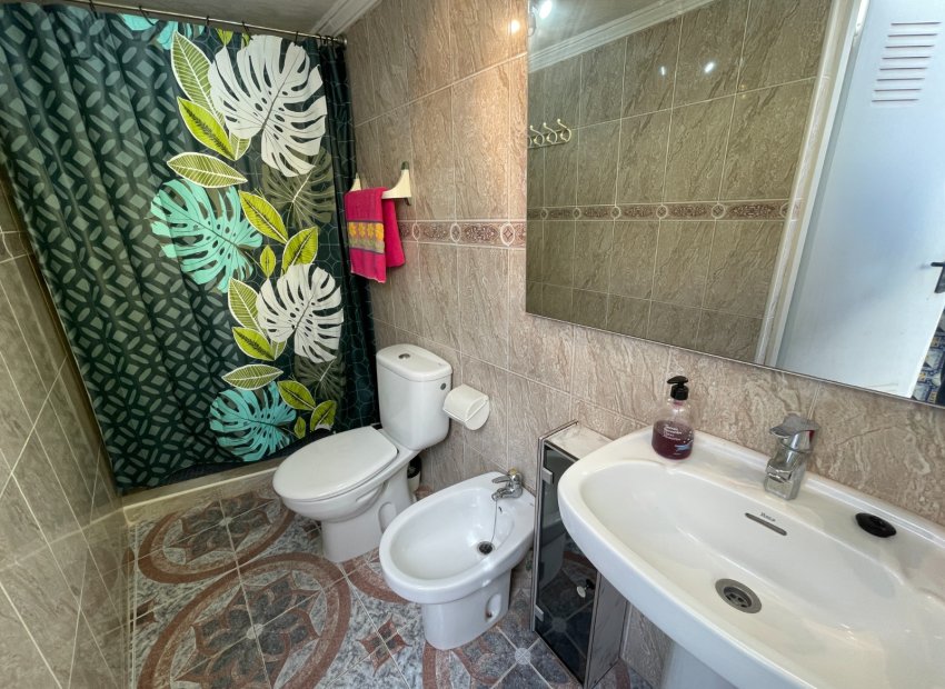 Reventa - Townhouse / Duplex - Jacarilla - Comunidad Valenciana