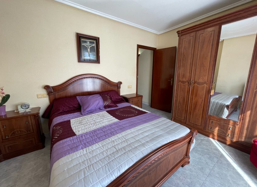 Reventa - Townhouse / Duplex - Jacarilla - Comunidad Valenciana