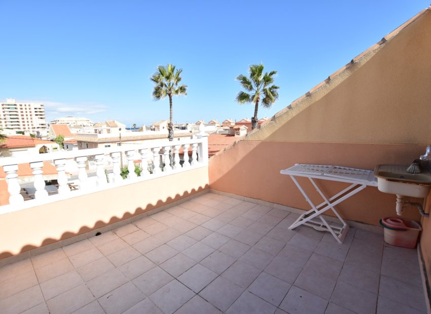 Reventa - Townhouse / Duplex - La Mata