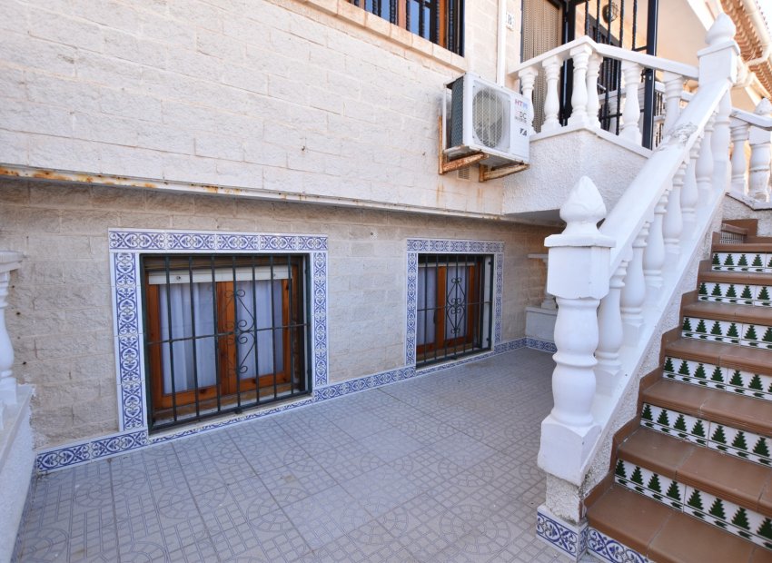 Reventa - Townhouse / Duplex - La Mata