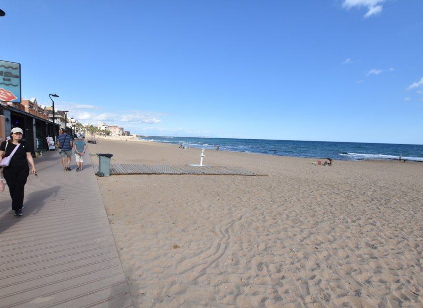 Reventa - Townhouse / Duplex - La Mata