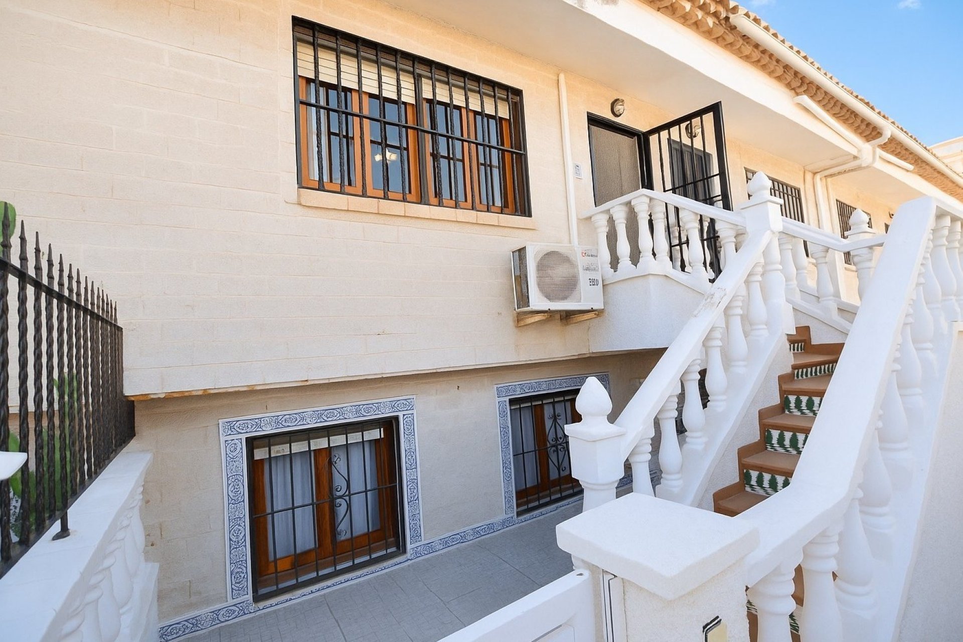 Reventa - Townhouse / Duplex - La Mata