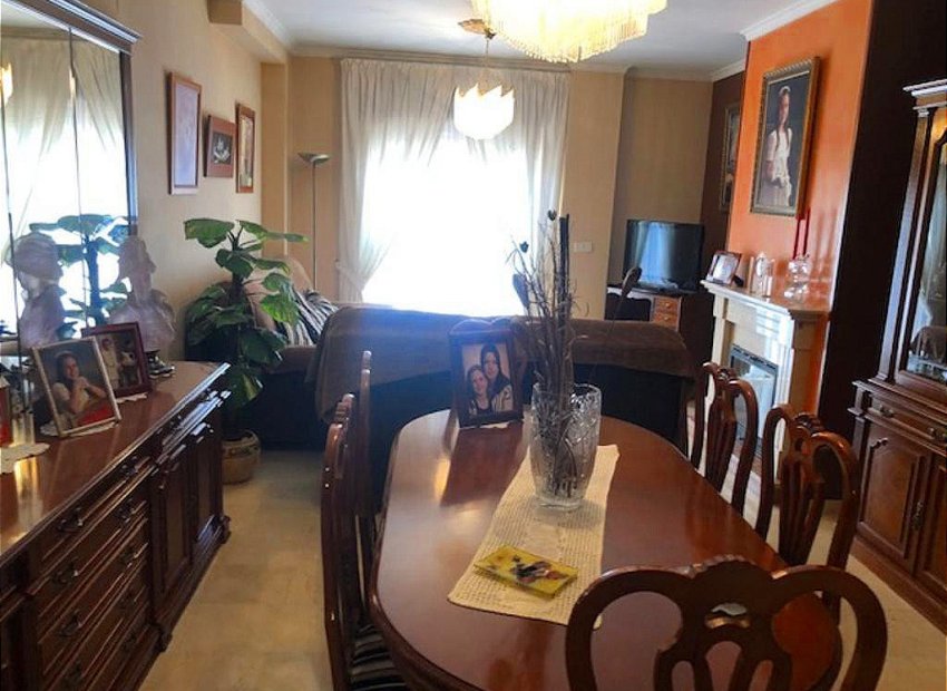 Reventa - Townhouse / Duplex - La Nucía - town