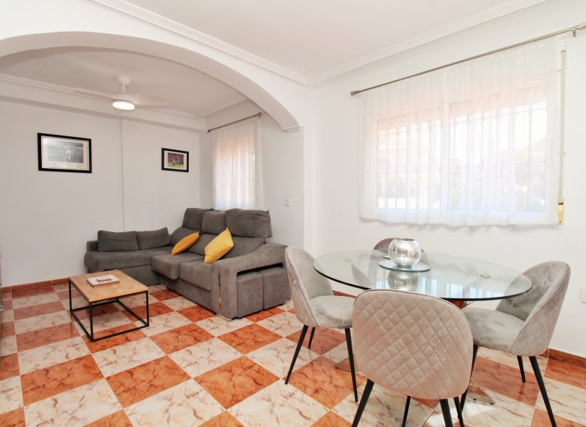 Reventa - Townhouse / Duplex - La Zenia