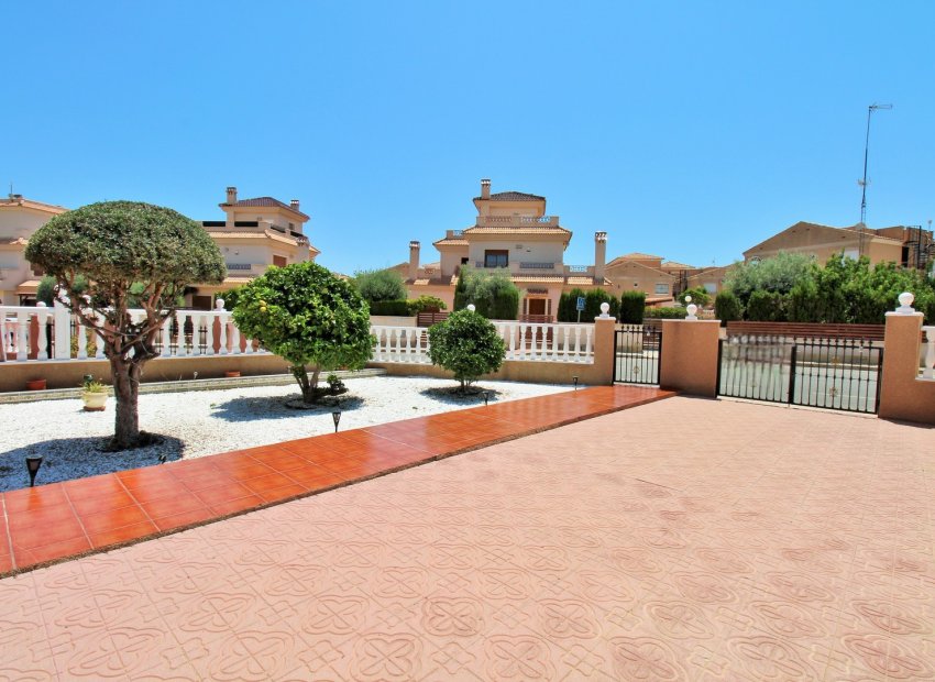 Reventa - Townhouse / Duplex - La Zenia