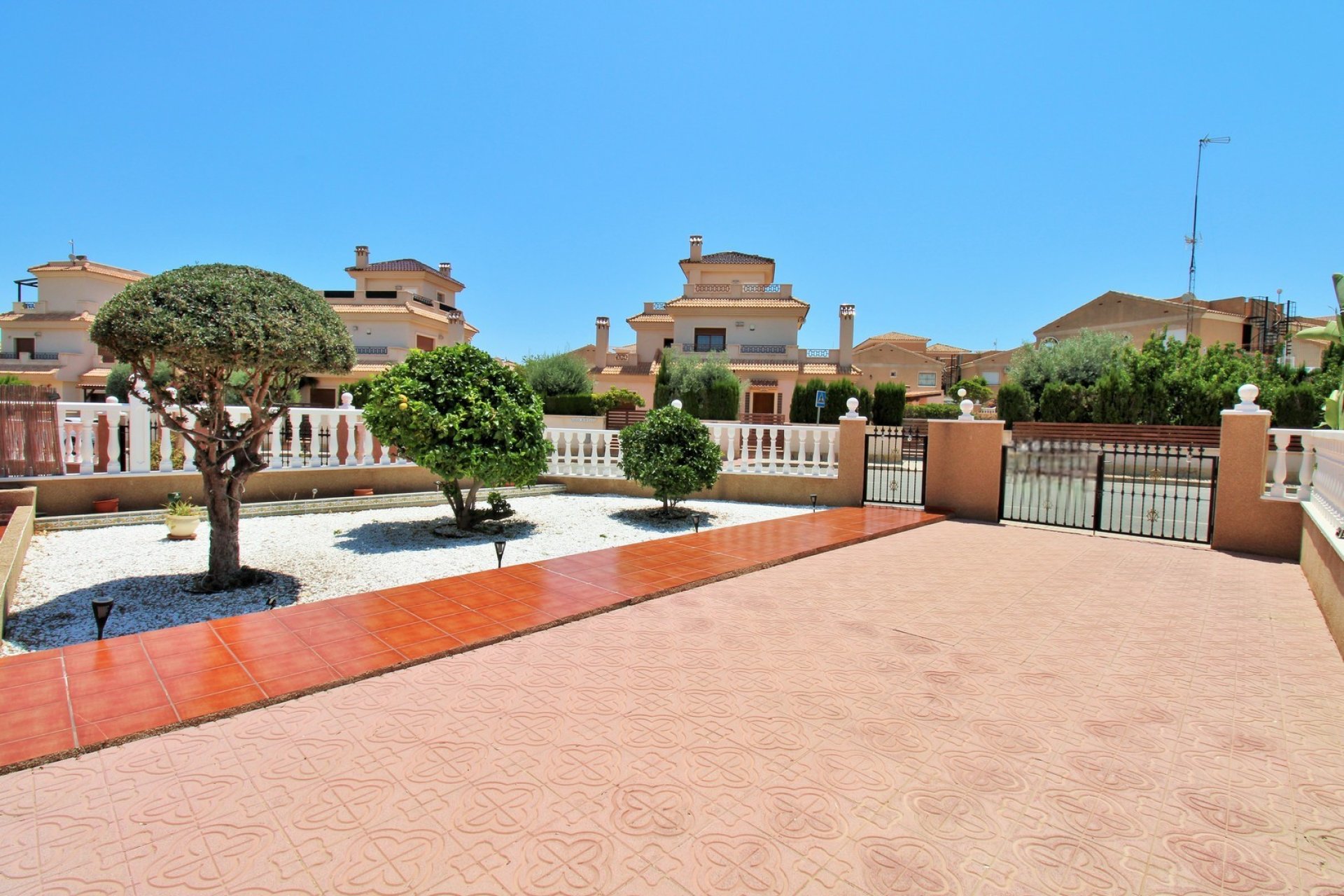 Reventa - Townhouse / Duplex - La Zenia