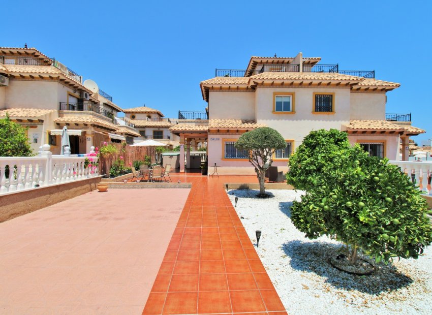 Reventa - Townhouse / Duplex - La Zenia