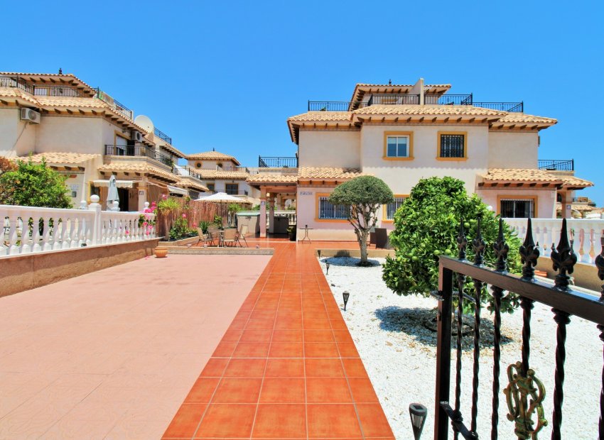 Reventa - Townhouse / Duplex - La Zenia