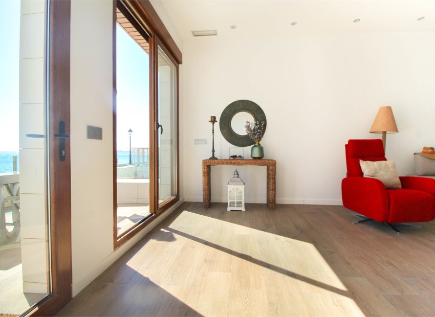 Reventa - Townhouse / Duplex - Los Alcázares