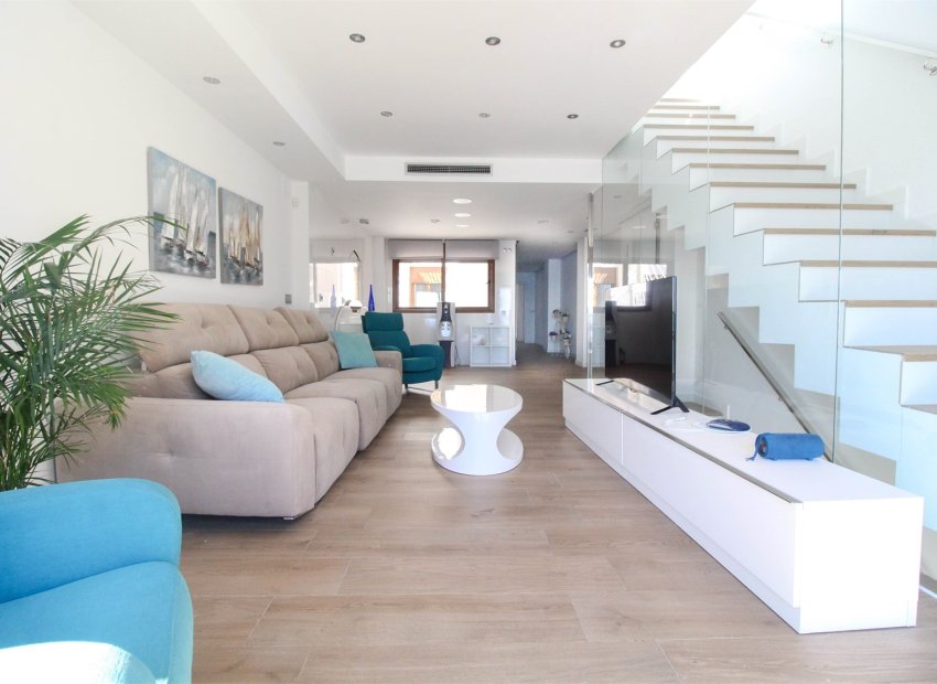 Reventa - Townhouse / Duplex - Los Alcázares