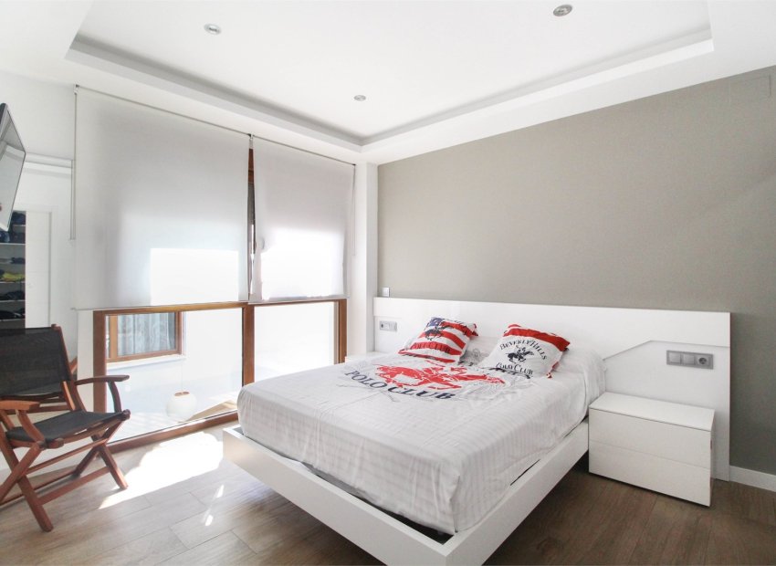 Reventa - Townhouse / Duplex - Los Alcázares