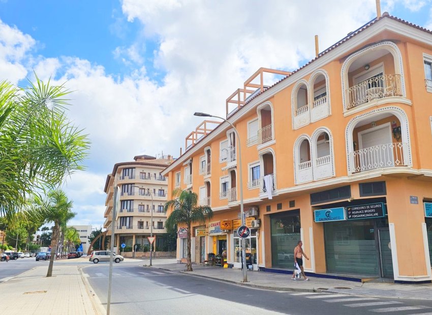 Reventa - Townhouse / Duplex - Los Alcázares