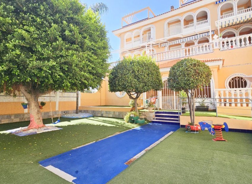 Reventa - Townhouse / Duplex - Los Alcázares