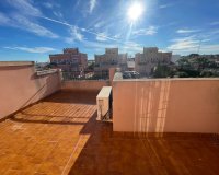 Reventa - Townhouse / Duplex - Los Montesinos - La Herrada