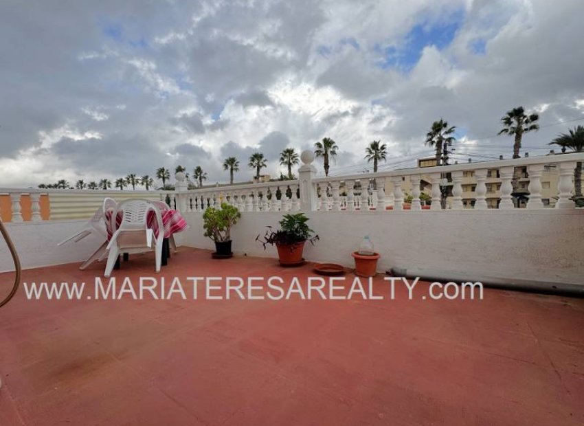 Reventa - Townhouse / Duplex - Los Narejos - Urb. Oasis