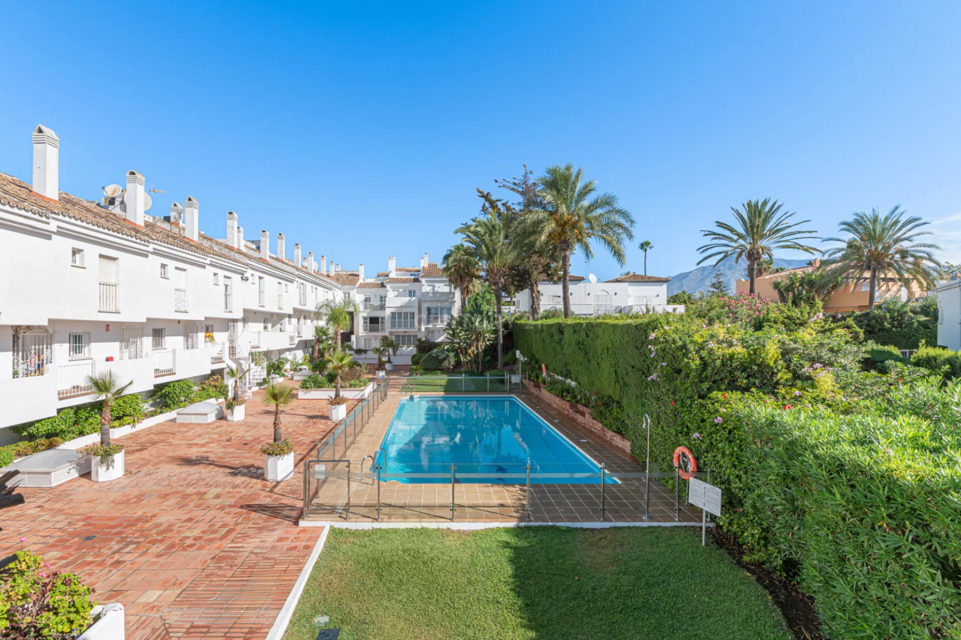 Reventa - Townhouse / Duplex - Marbella - Puerto Banús