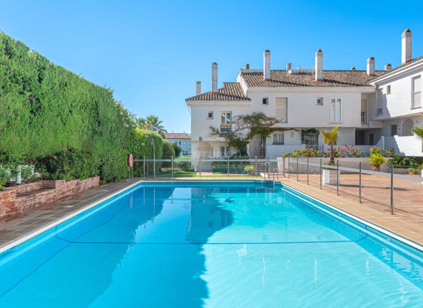 Reventa - Townhouse / Duplex - Marbella - Puerto Banús