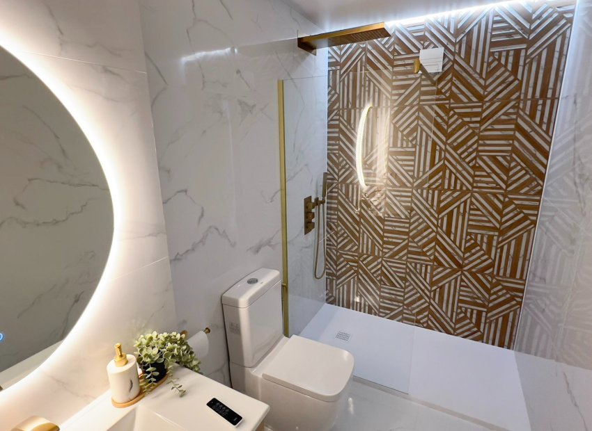 Reventa - Townhouse / Duplex - Orihuela Costa - La Zenia