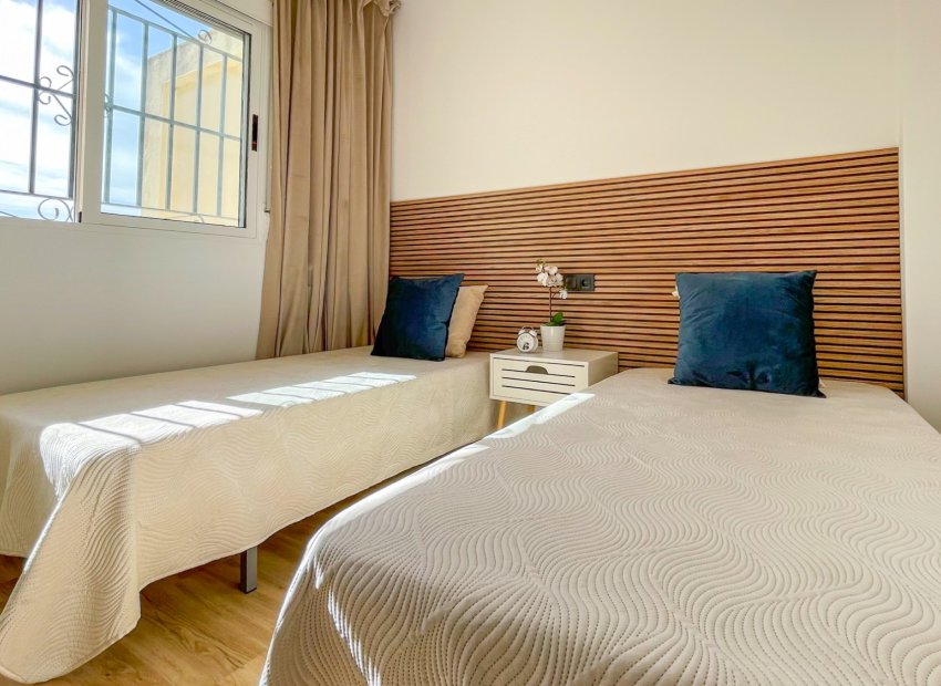 Reventa - Townhouse / Duplex - Orihuela Costa - Los Altos *