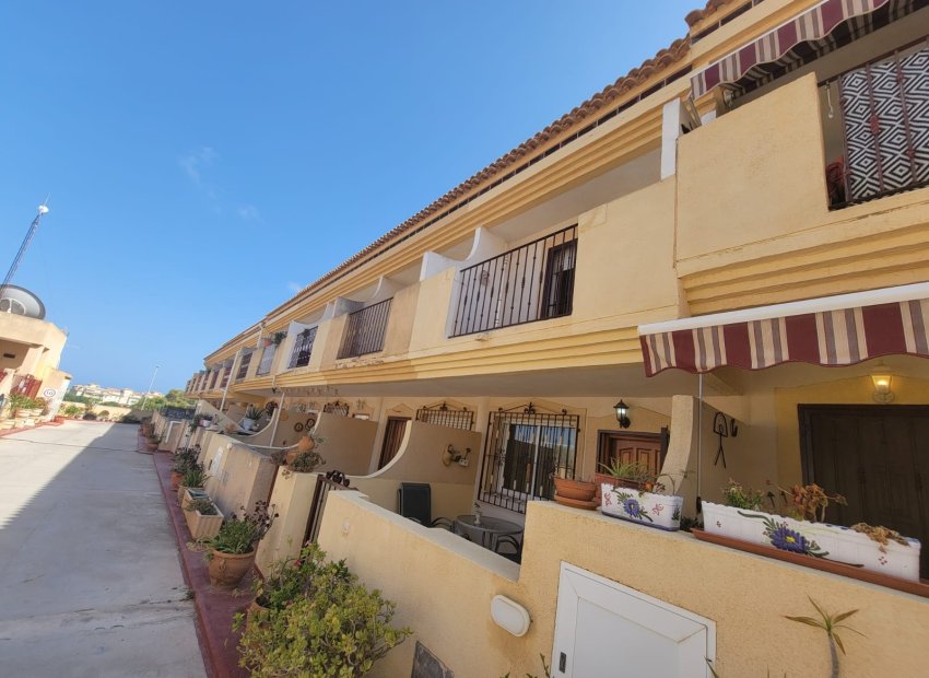 Reventa - Townhouse / Duplex - Orihuela Costa - Playa Flamenca