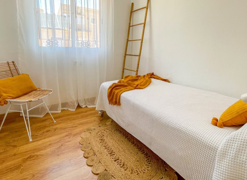 Reventa - Townhouse / Duplex - Orihuela Costa - Playa Flamenca