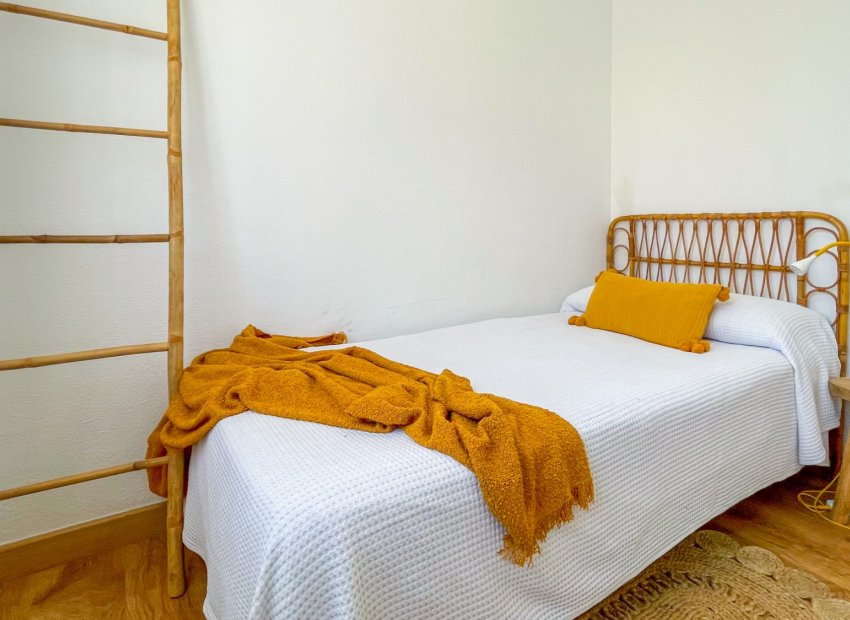 Reventa - Townhouse / Duplex - Orihuela Costa - Playa Flamenca