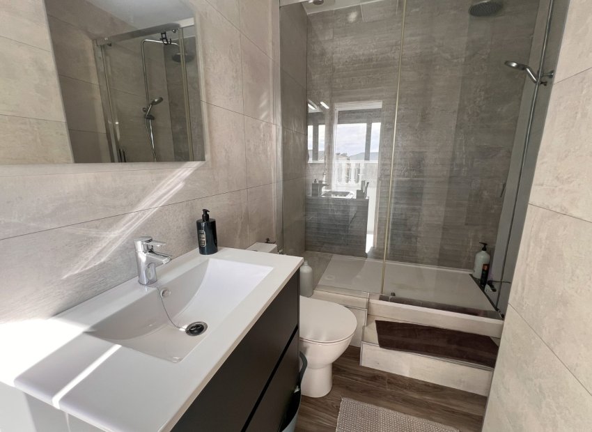 Reventa - Townhouse / Duplex - Orihuela Costa - Punta Prima