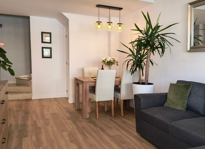 Reventa - Townhouse / Duplex - Orihuela Costa - Punta Prima