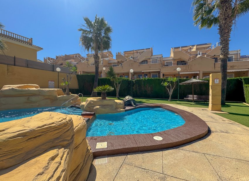 Reventa - Townhouse / Duplex - Orihuela Costa - Villamartín