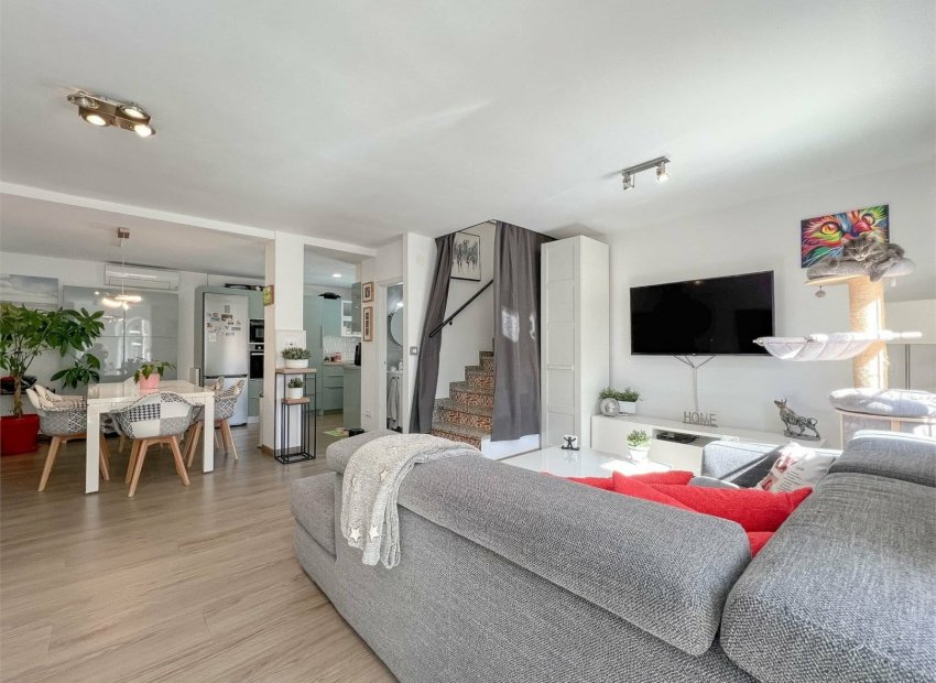 Reventa - Townhouse / Duplex - Orihuela Costa - Villamartín