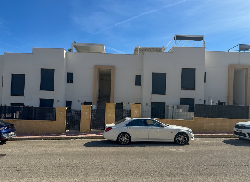 Reventa - Townhouse / Duplex - Orihuela Costa - Villamartín