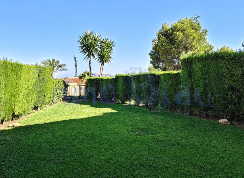 Reventa - Townhouse / Duplex - Polop - Urbanizacion