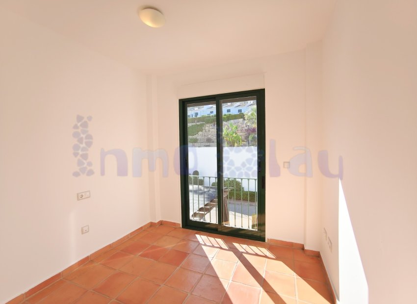 Reventa - Townhouse / Duplex - Polop - Urbanizacion