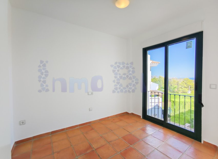 Reventa - Townhouse / Duplex - Polop - Urbanizacion